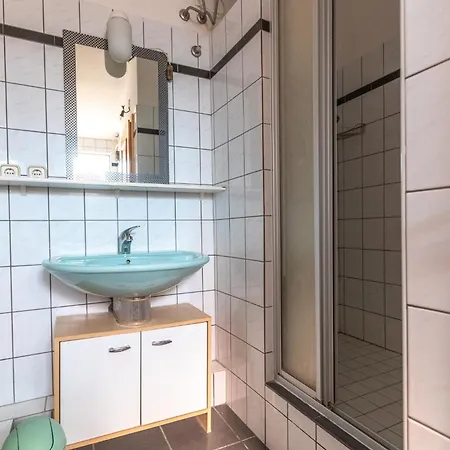 アパート Pero ムルテル